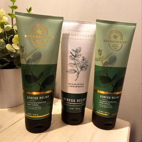 NEW Bath and body works eucalyptus spearmint aromatherapy body hand cream lotion - Picture 1 of 3